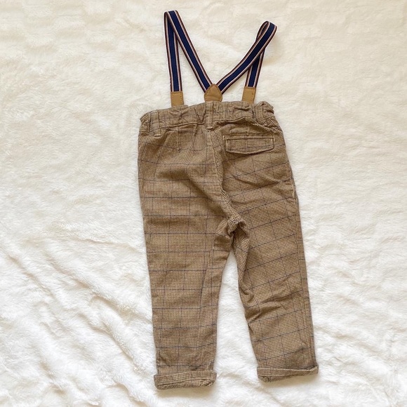H&M pants with suspenders 12-18 months - Picture 3 of 3